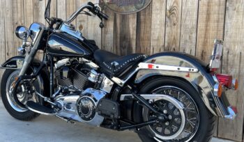 HARLEY DAVIDSON HERITAGE SOFTAIL CLASSIC lleno