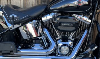 HARLEY DAVIDSON HERITAGE SOFTAIL CLASSIC lleno