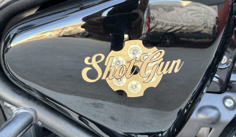 ROYAL ENFIELD SHOTGUN BLACK IS BLACK lleno