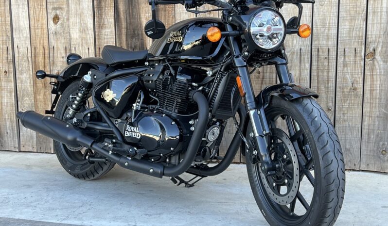 ROYAL ENFIELD SHOTGUN BLACK IS BLACK lleno