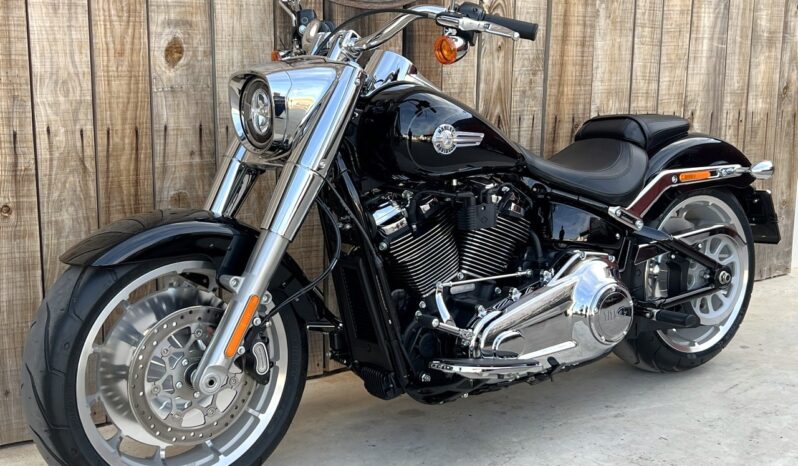 HARLEY DAVIDSON FAT BOY “KM 0” lleno