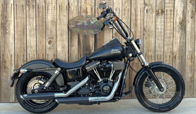 HARLEY DAVIDSON DYNA STREET BOB 103 lleno