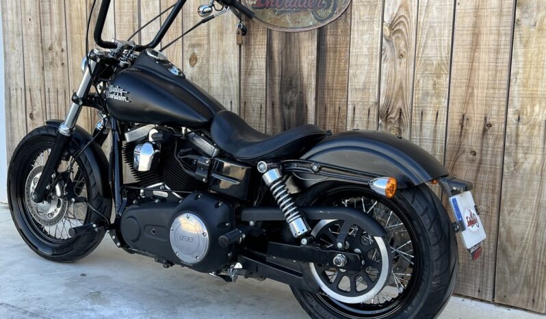 HARLEY DAVIDSON DYNA STREET BOB 103 lleno