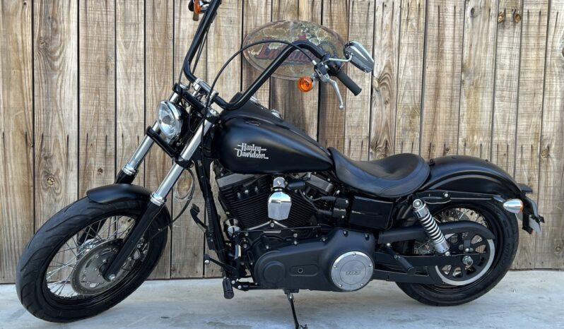 HARLEY DAVIDSON DYNA STREET BOB 103 lleno