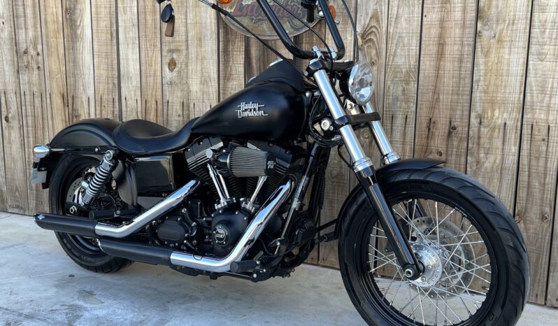 HARLEY DAVIDSON DYNA STREET BOB 103 lleno