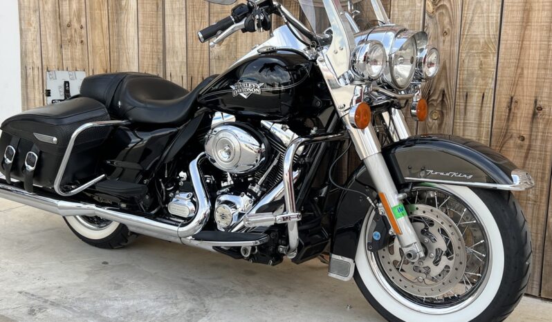 HARLEY DAVIDSON ROAD KING CLASSIC 103 lleno