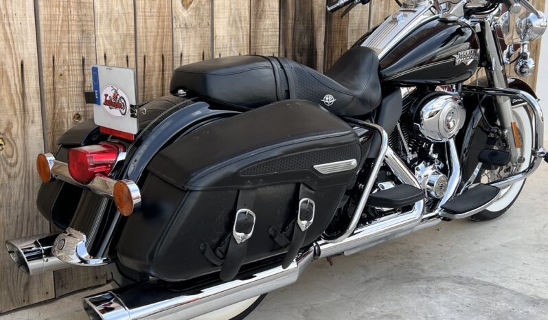 HARLEY DAVIDSON ROAD KING CLASSIC 103 lleno