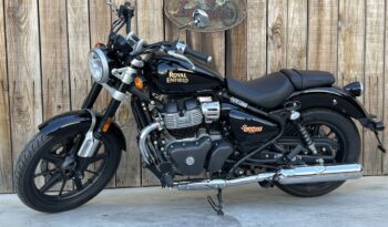 ROYAL ENFIELD SUPER METEOR 650 BLACK & BLACK lleno