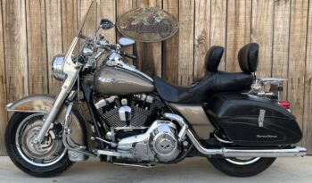 HARLEY DAVIDSON ROAD KING CUSTOM lleno