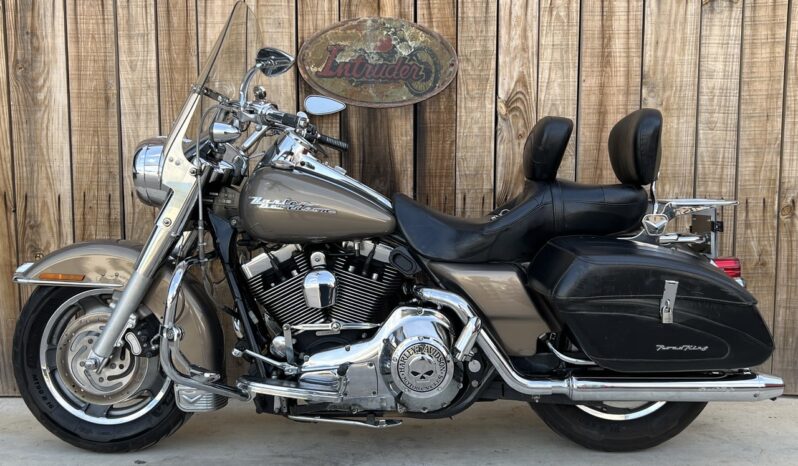 HARLEY DAVIDSON ROAD KING CUSTOM lleno