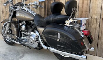 HARLEY DAVIDSON ROAD KING CUSTOM lleno