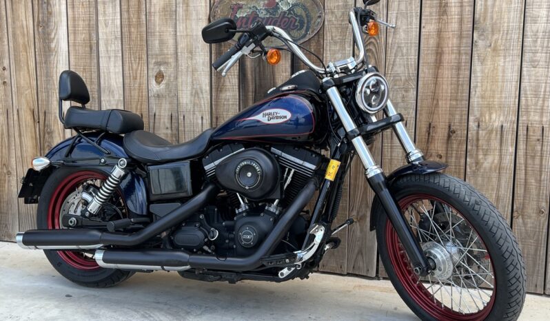 HARLEY DAVIDSON DYNA STREET BOB 103 lleno