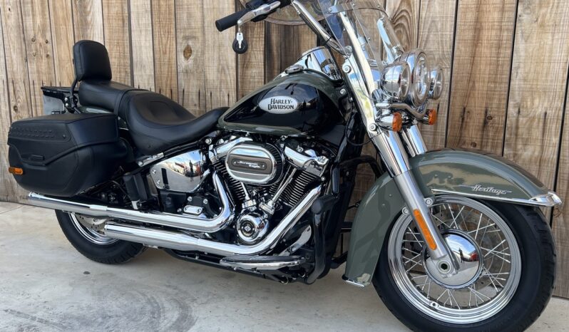 HARLEY DAVIDSON HERITAGE SOFTAIL CLASSIC 107 lleno