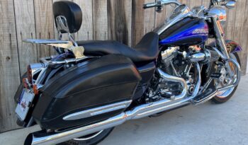 HARLEY DAVIDSON ROAD KING CVO lleno