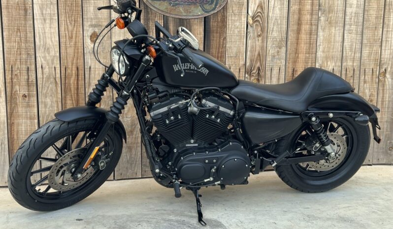 HARLEY DAVIDSON XL883 IRON lleno