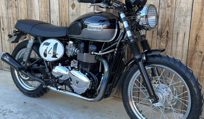 TRIUMPH BONNEVILLE TAMARIT lleno