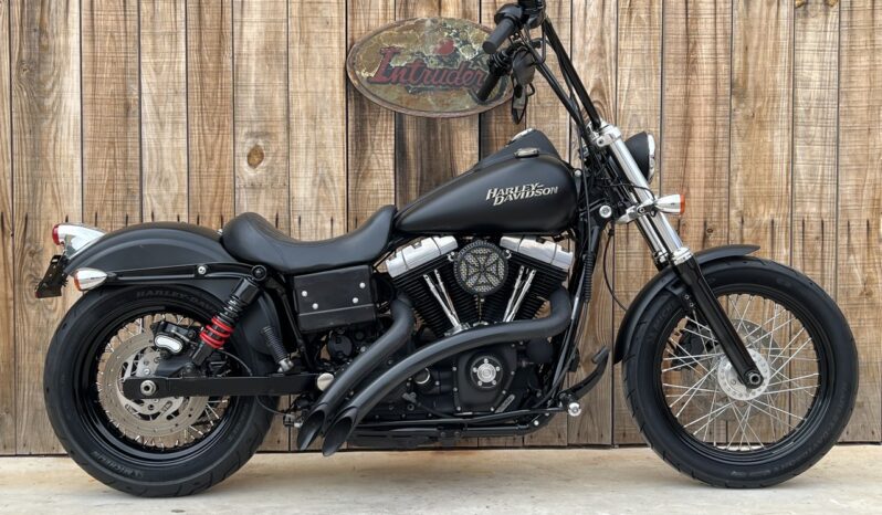 HARLEY DAVIDSON DYNA STREET BOB lleno