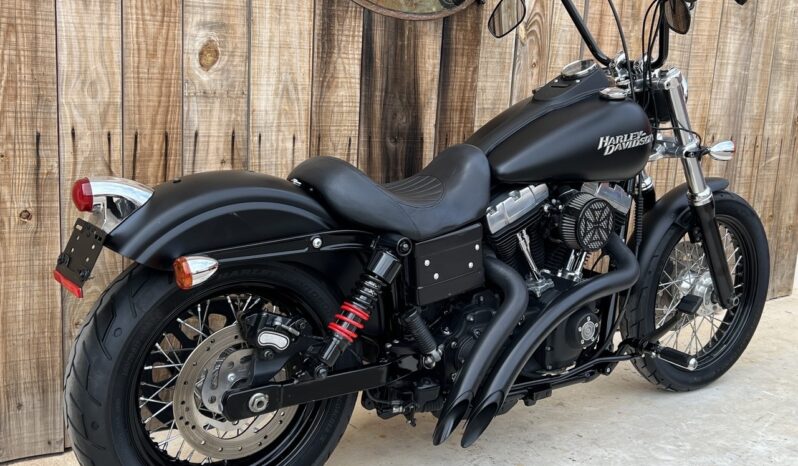 HARLEY DAVIDSON DYNA STREET BOB lleno