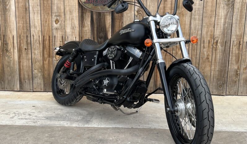 HARLEY DAVIDSON DYNA STREET BOB lleno