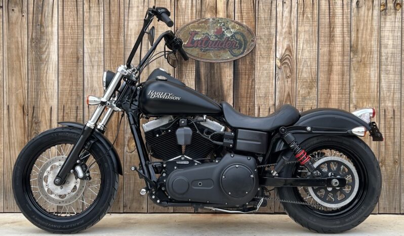 HARLEY DAVIDSON DYNA STREET BOB lleno