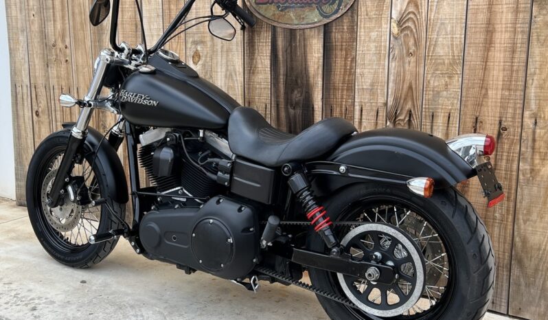 HARLEY DAVIDSON DYNA STREET BOB lleno