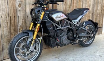 INDIAN FTR1200 CARBON lleno