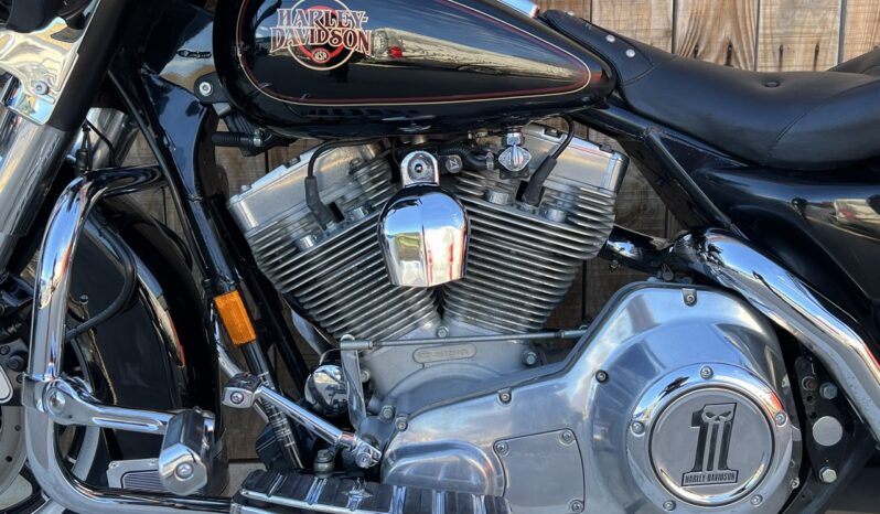 HARLEY DAVIDSON ELECTRA GLIDE CARB lleno