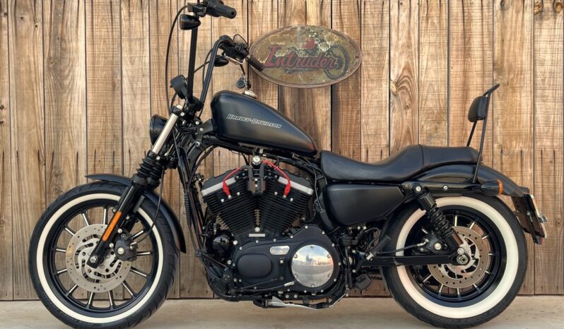 HARLEY DAVIDSON XL883 IRON lleno