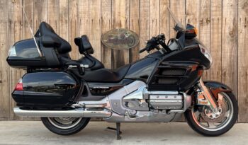 HONDA GL1800 GOLDWING lleno