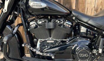 HARLEY DAVIDSON HERITAGE CLASSIC 114 lleno