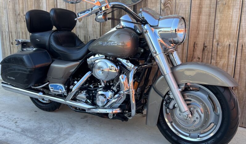 HARLEY DAVIDSON ROAD KING CUSTOM “CARBURACION” lleno