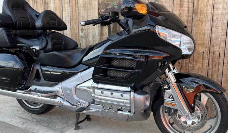 HONDA GL1800 GOLDWING lleno