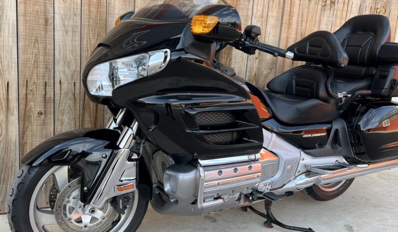 HONDA GL1800 GOLDWING lleno