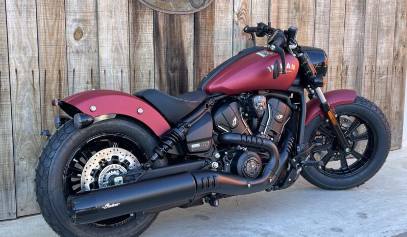 INDIAN SCOUT BOBBER 2025 lleno