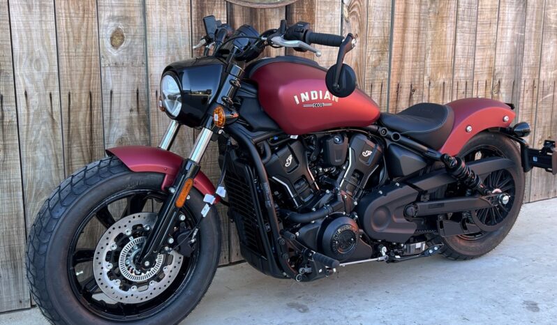 INDIAN SCOUT BOBBER 2025 lleno