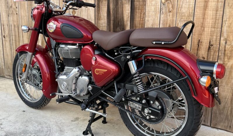 ROYAL ENFIELD CLASSIC 350 lleno