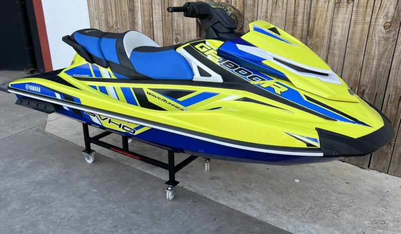 YAMAHA SVHO GP1800 R lleno