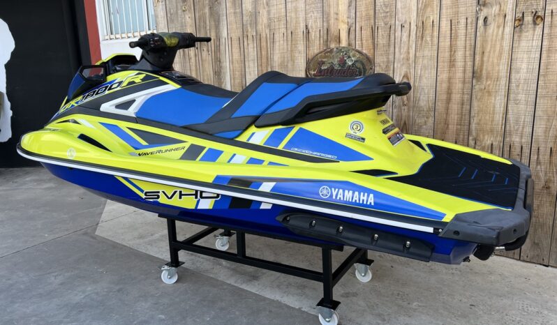 YAMAHA SVHO GP1800 R lleno