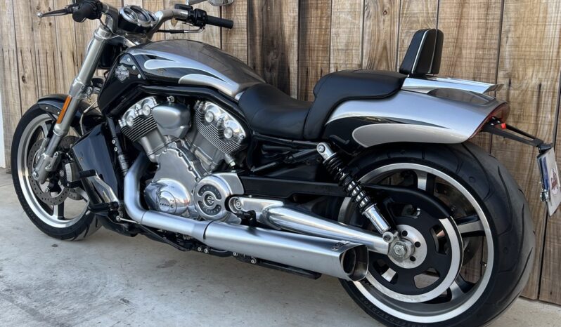 HARLEY DAVIDSON VRSCF MUSCLE lleno